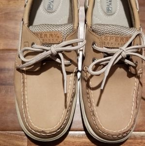 Sperry shoes
